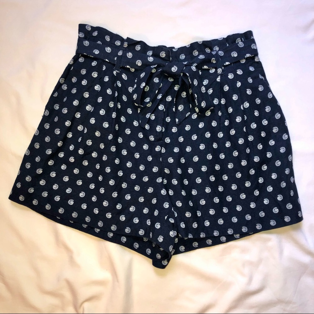 LOFT pull-on shorts-M